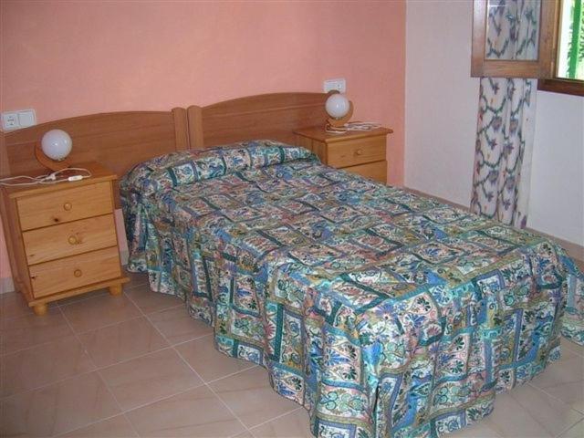 Pension Las Tres Golondrinas Es Figueral Room photo